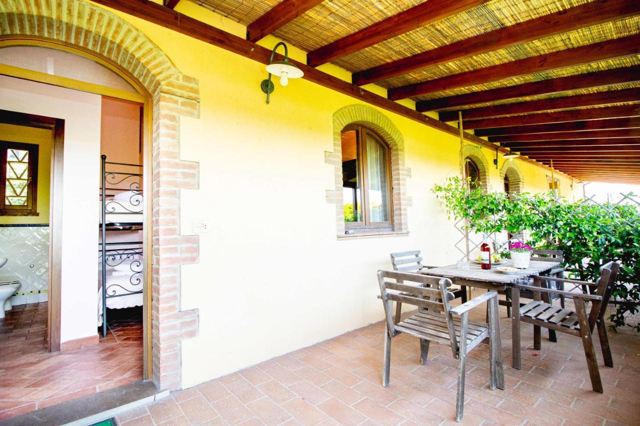 Agriturismo Poggio Pistolese Монтайоне Экстерьер фото